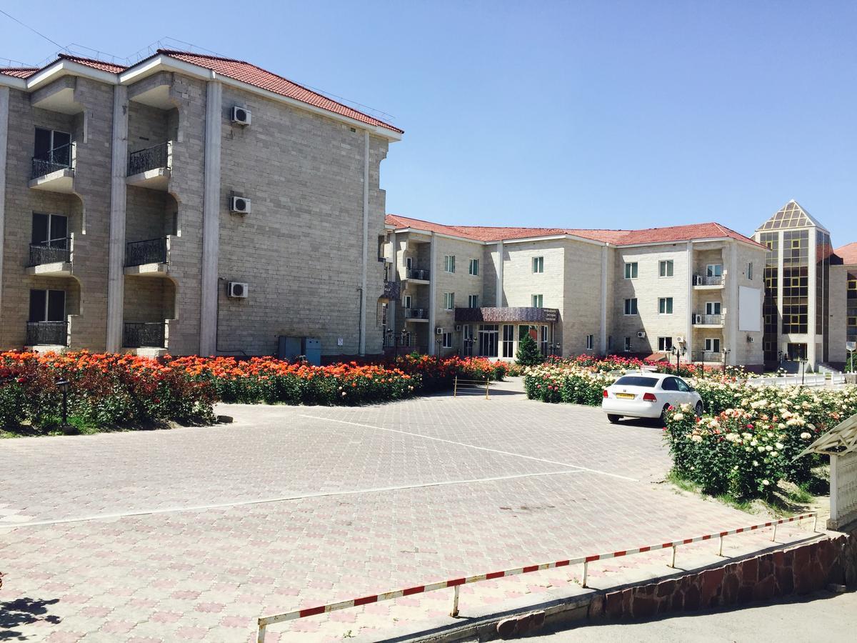 Hotel Ark Ms Taras Exterior foto