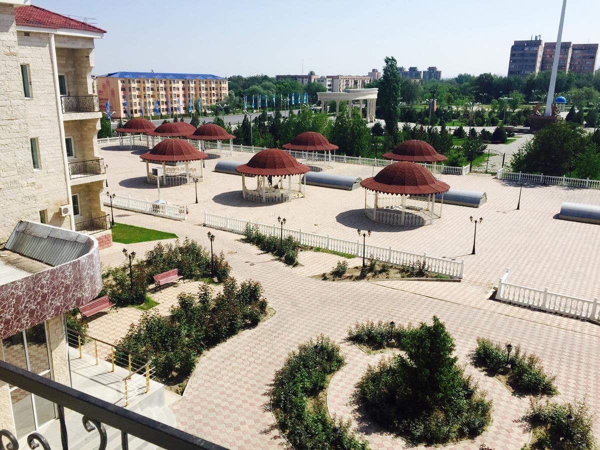 Hotel Ark Ms Taras Exterior foto