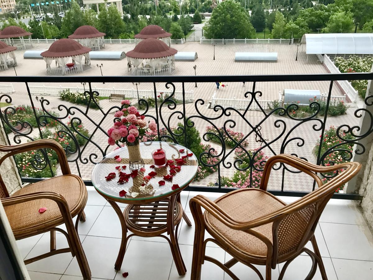 Hotel Ark Ms Taras Exterior foto
